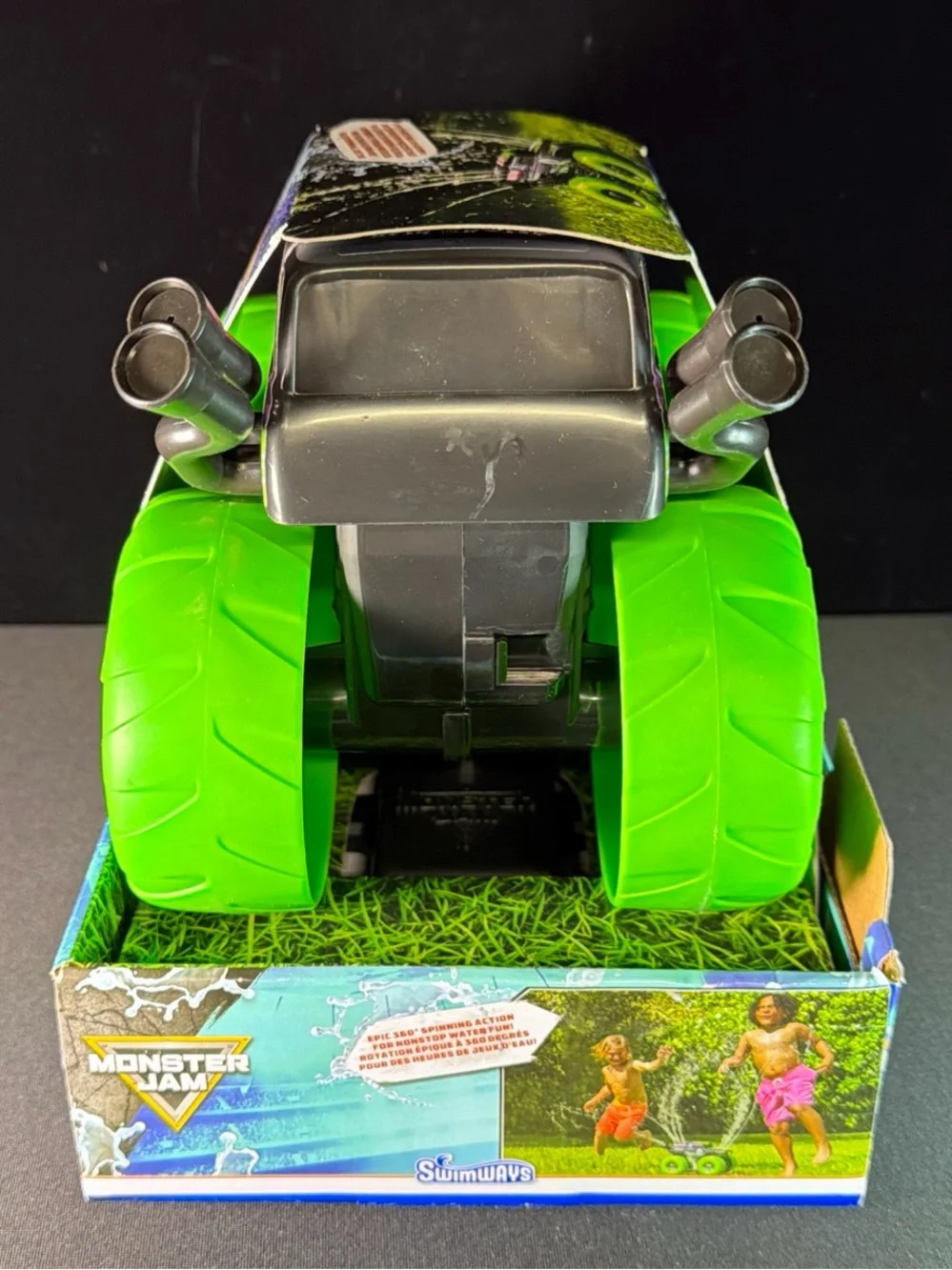 Monster Jam Grave Digger Wild Whippin’ Sprinkler, SwimWays Water Toy, Brand New